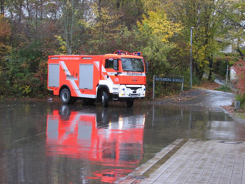 IMG_4342.JPG - Auftrag erfüllt - die Feuerwehr rückt ab